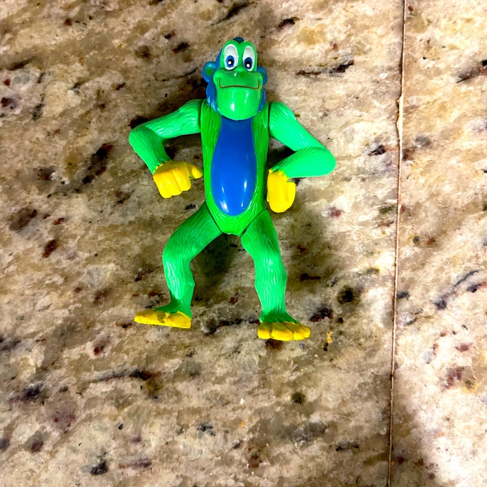 rainforest cafe ozzie orangutan green pvc action figure